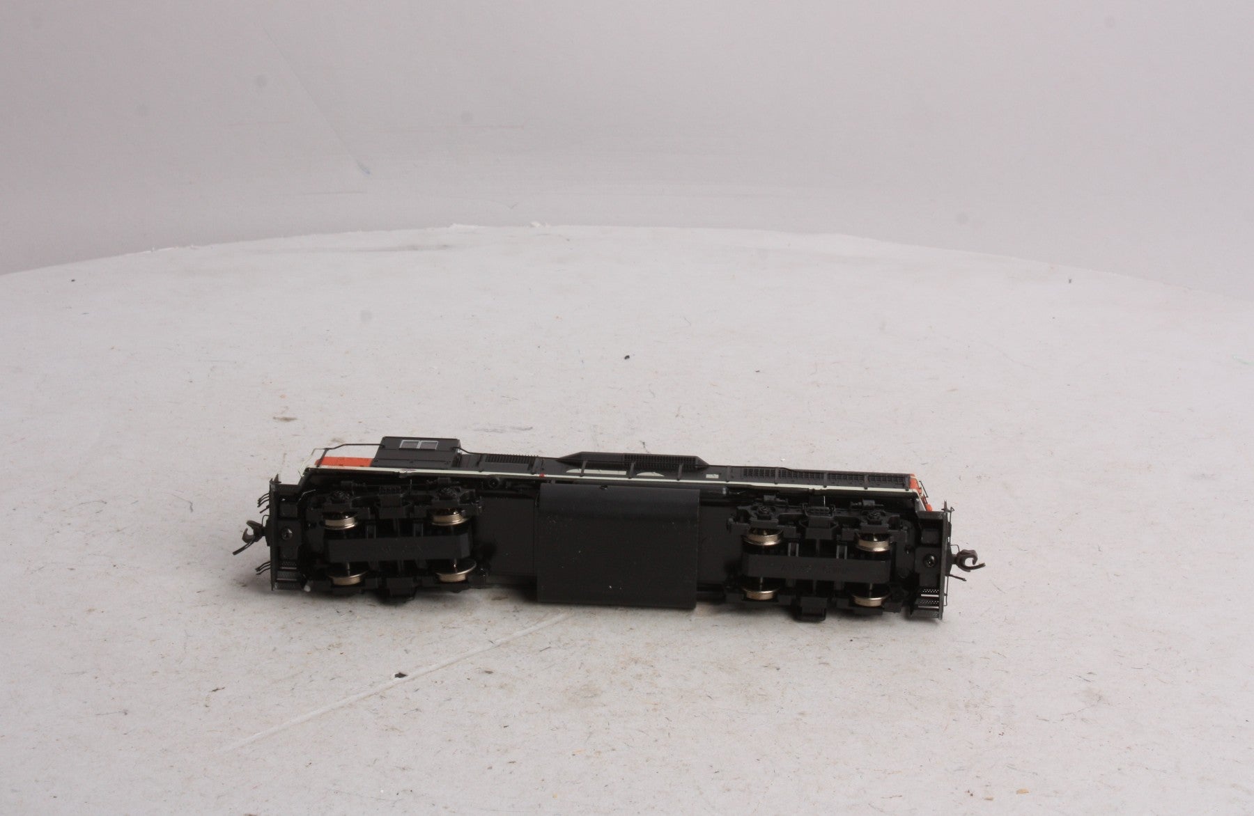 Atlas 8906 HO Scale Canadian National GP-40 Diesel Locomotive