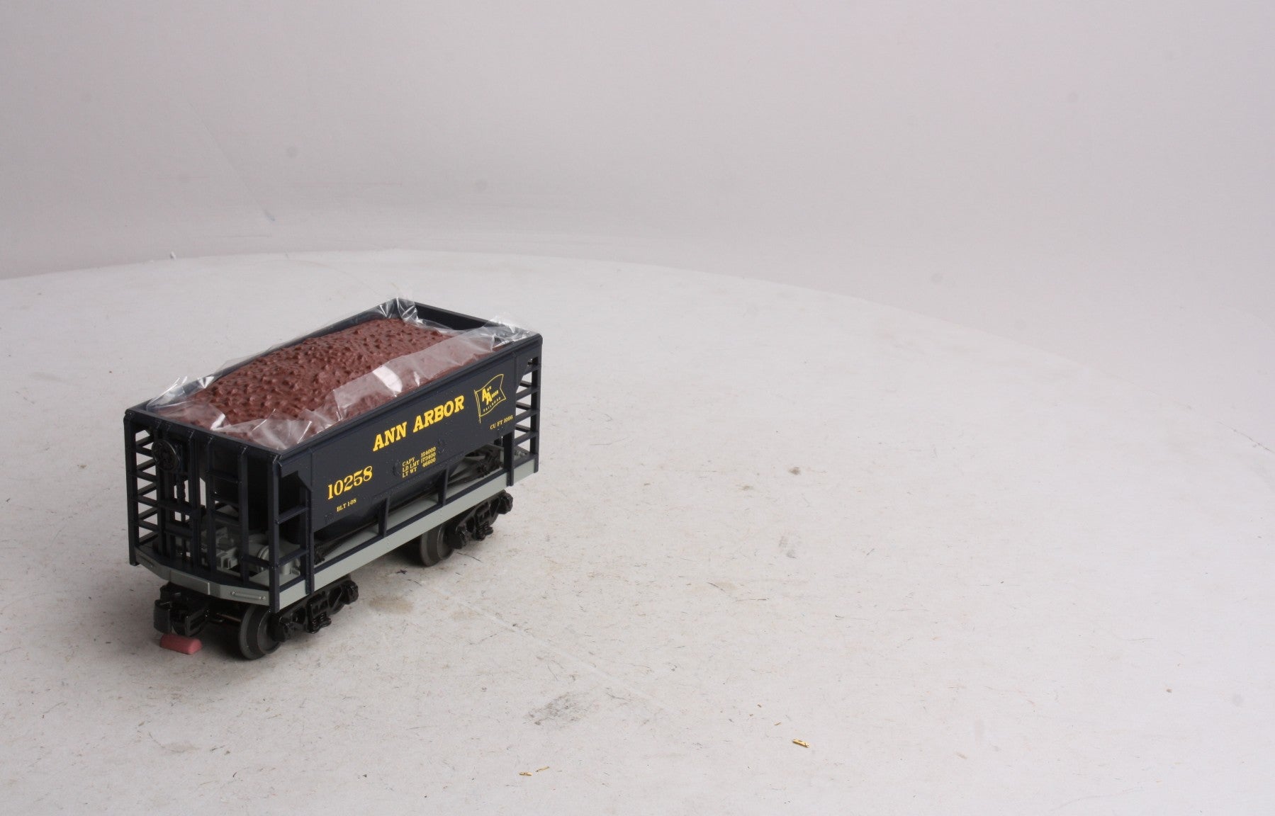MTH 30-75293 Ann Arbor Ore Car