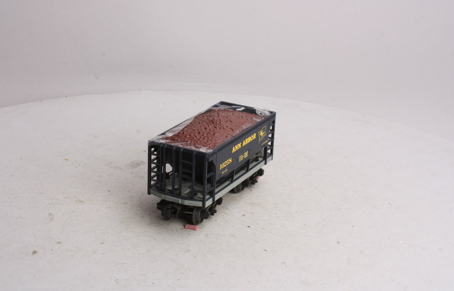 MTH 30-75293 Ann Arbor Ore Car