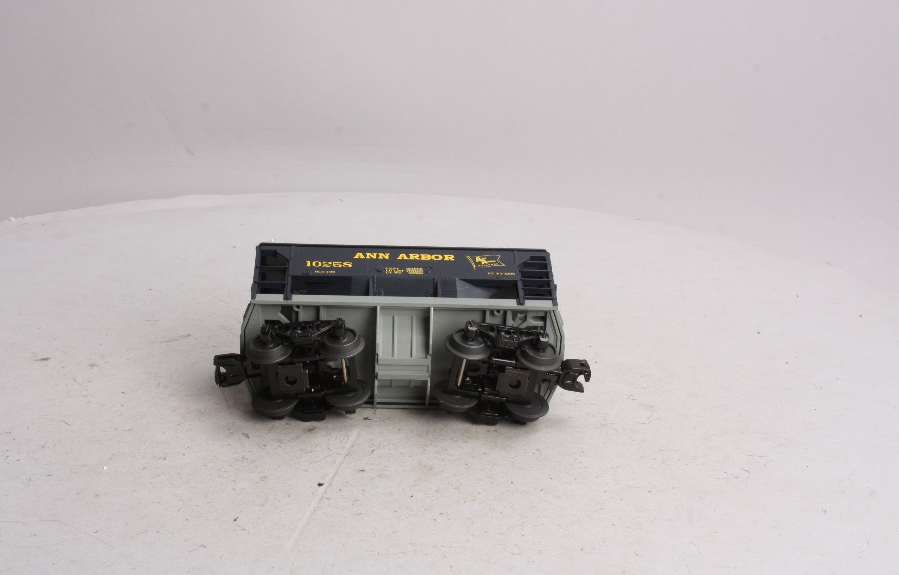MTH 30-75293 Ann Arbor Ore Car