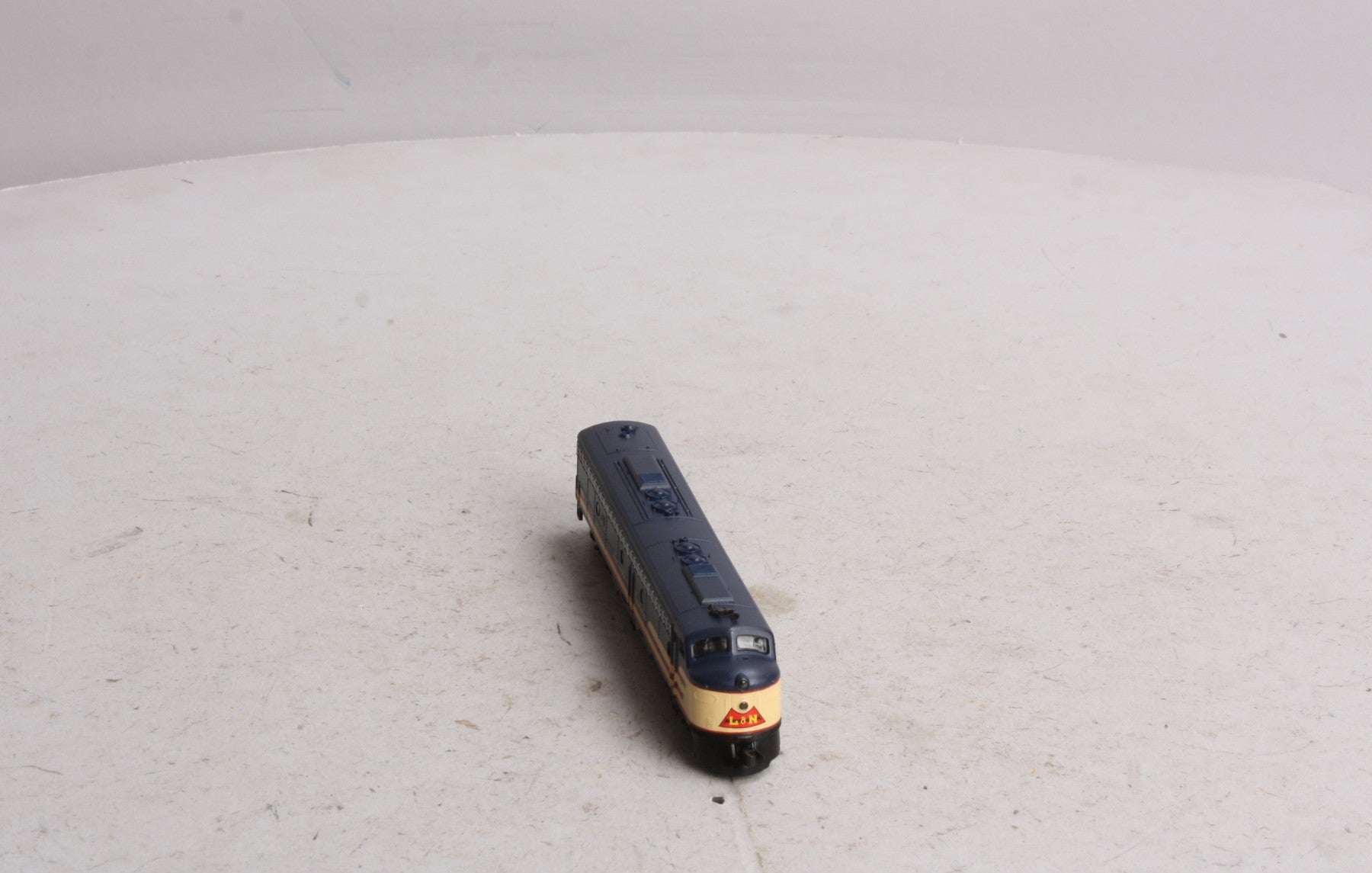 Life Like 7166 N Louisville & Nashviille E-8 Diesel Locomotive #796