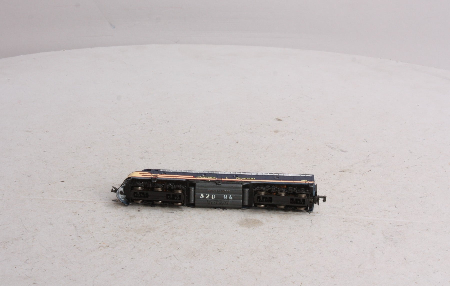 Life Like 7166 N Louisville & Nashviille E-8 Diesel Locomotive #796