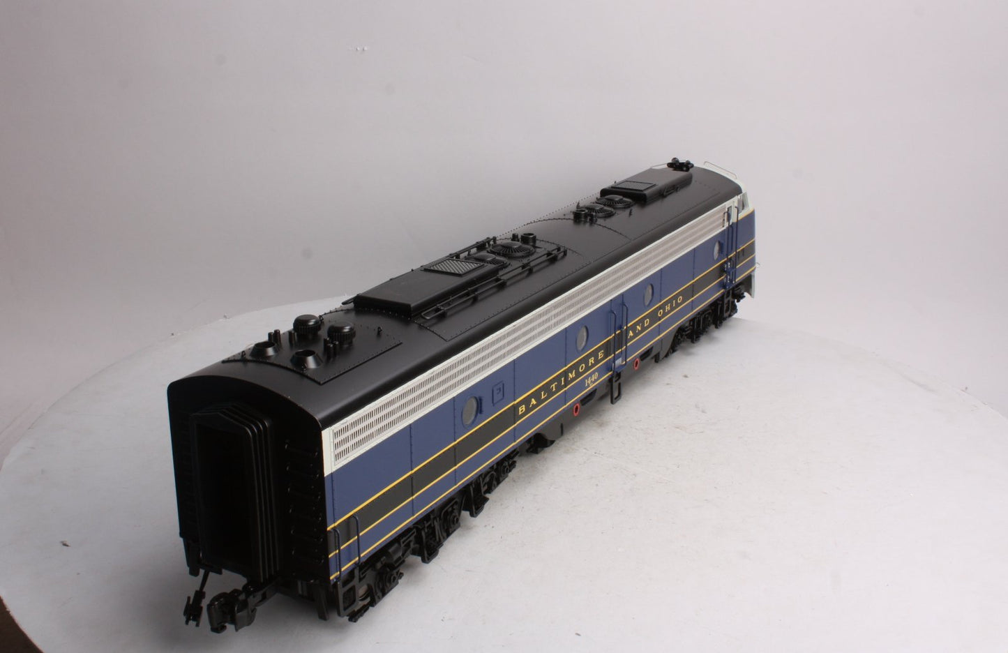 Aristo-Craft ART-23605 Baltimore & Ohio E-8 Diesel Locomotive #1444