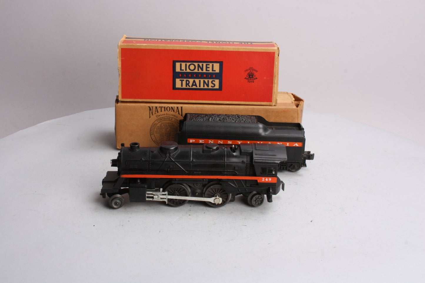 Lionel 249 Vintage O Postwar 2-4-2 Steam Locomotive w/ 250T Tender