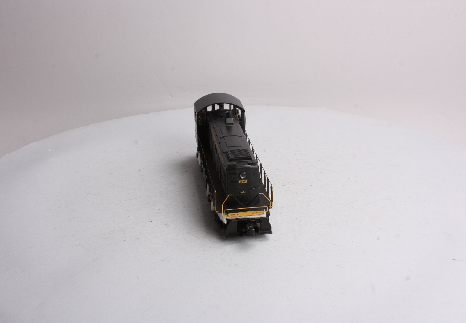 MTH 20-2794-3 Grand Trunk Western Alco S-2 Non-Powered Diesel Switcher #8105