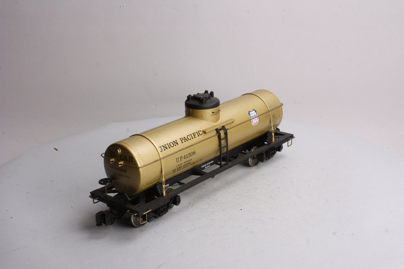 Aristo-Craft 41308 Union Pacific Single Dome Tank Car