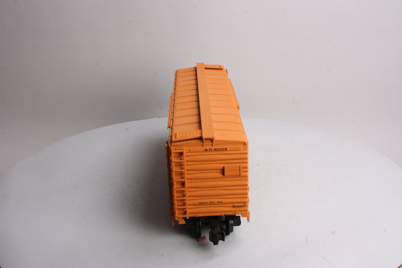 Aristo-Craft 46026 Western Pacific Boxcar- Plastic Wheels