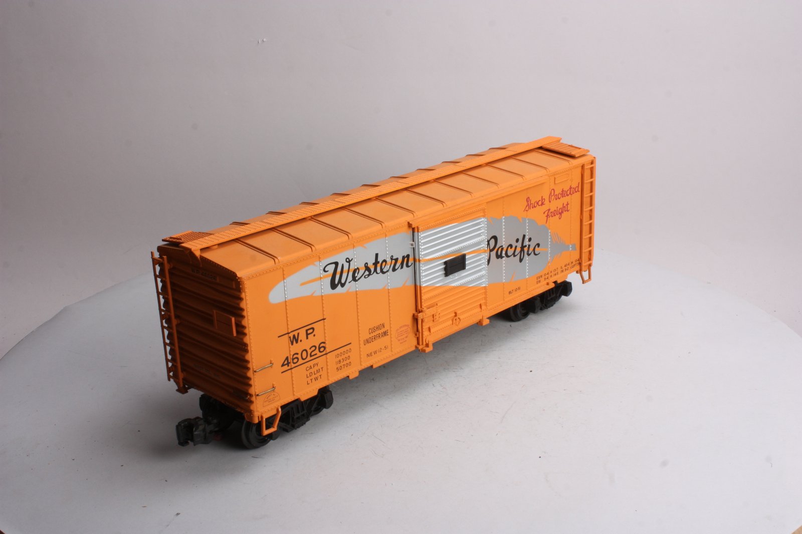 Aristo-Craft 46026 Western Pacific Boxcar- Plastic Wheels