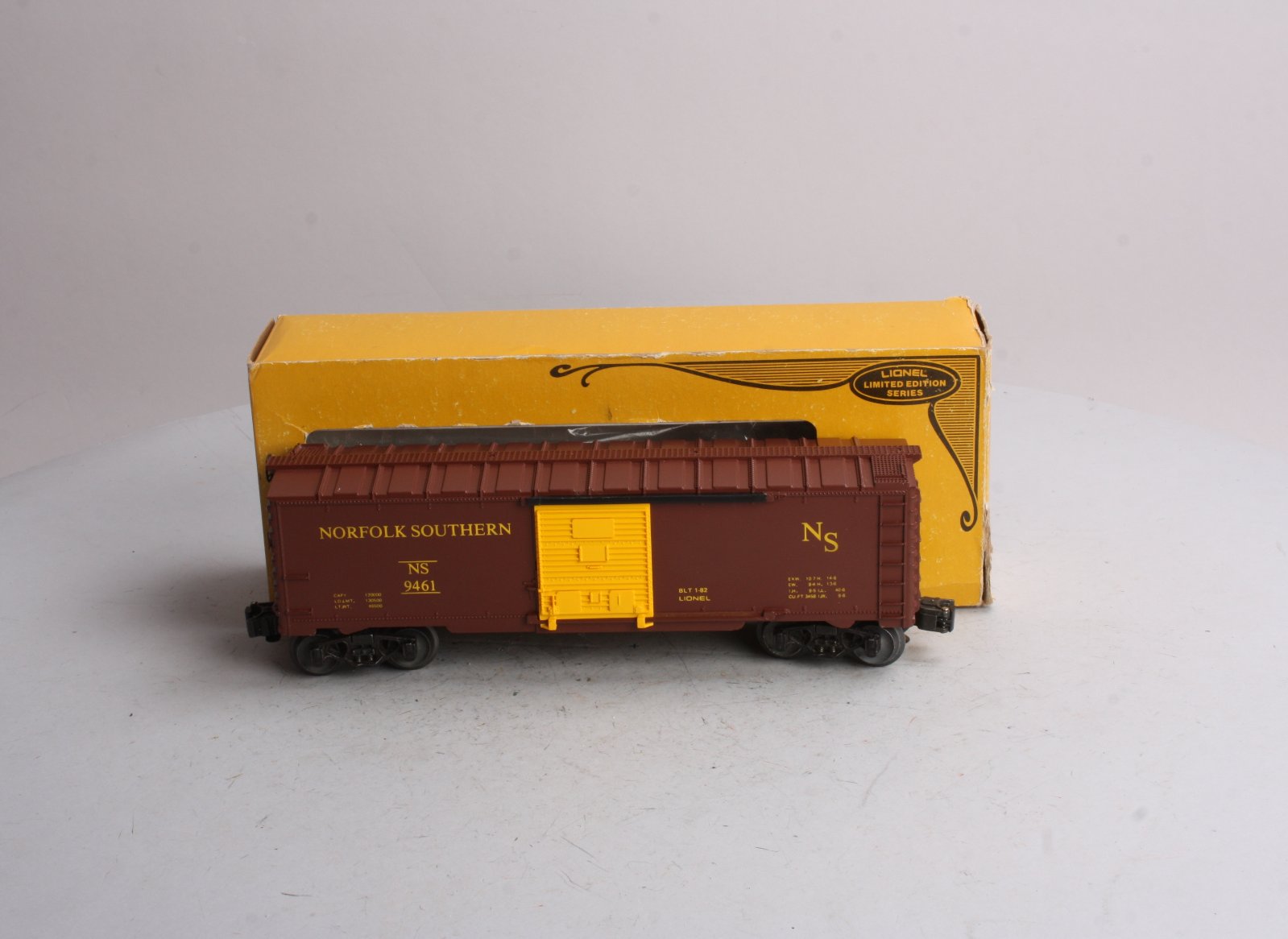 Lionel 6-9461 O Gauge Norfolk & Southern Boxcar