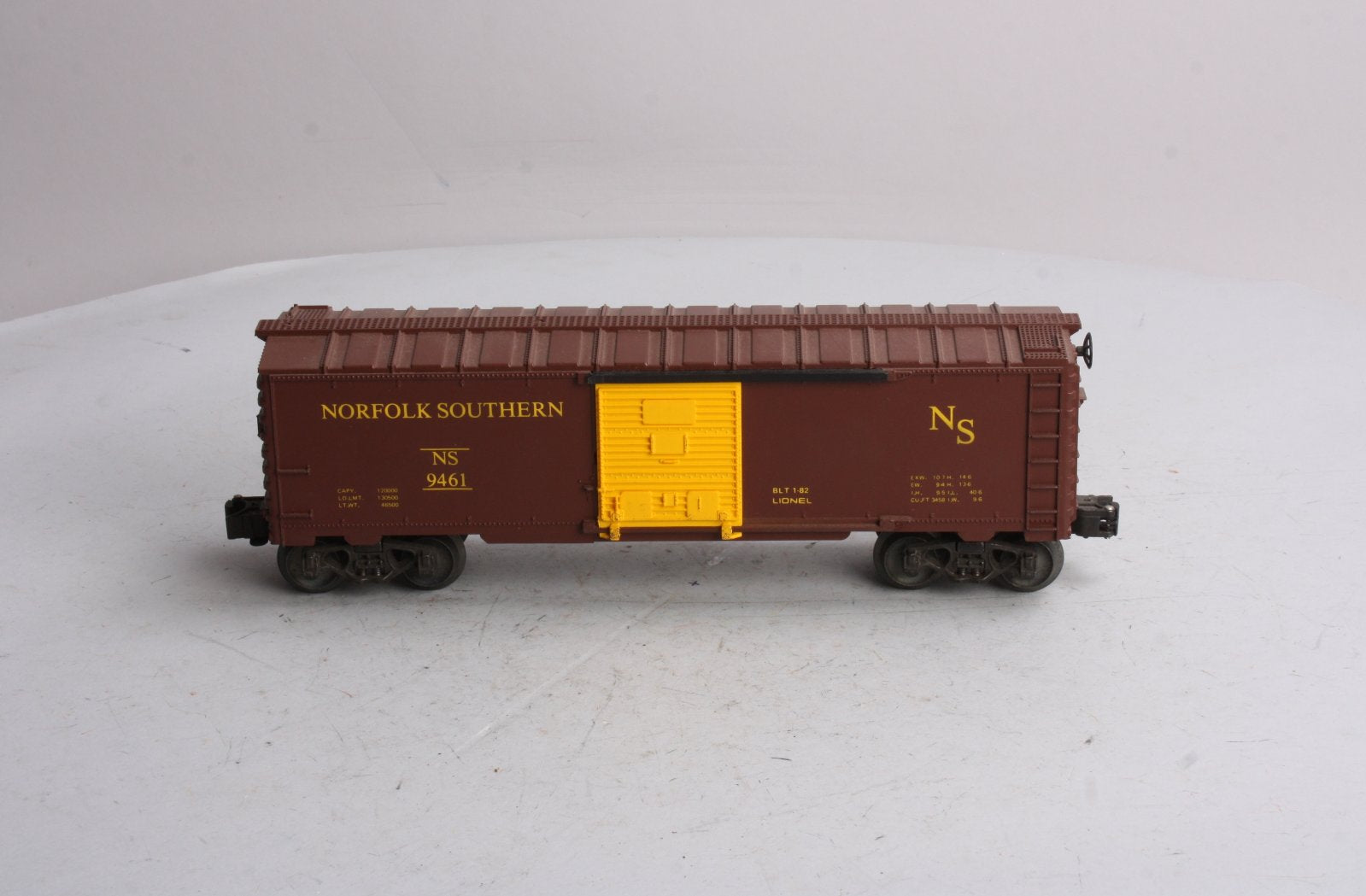 Lionel 6-9461 O Gauge Norfolk & Southern Boxcar