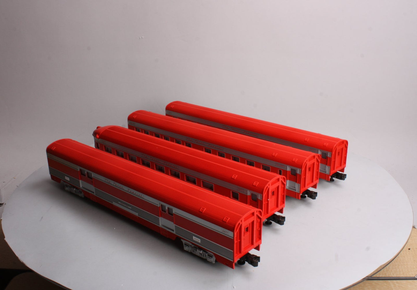Williams 43171 O Gauge Texas Special 72 Ft. Streamline Passenger Cars (Set of 4)