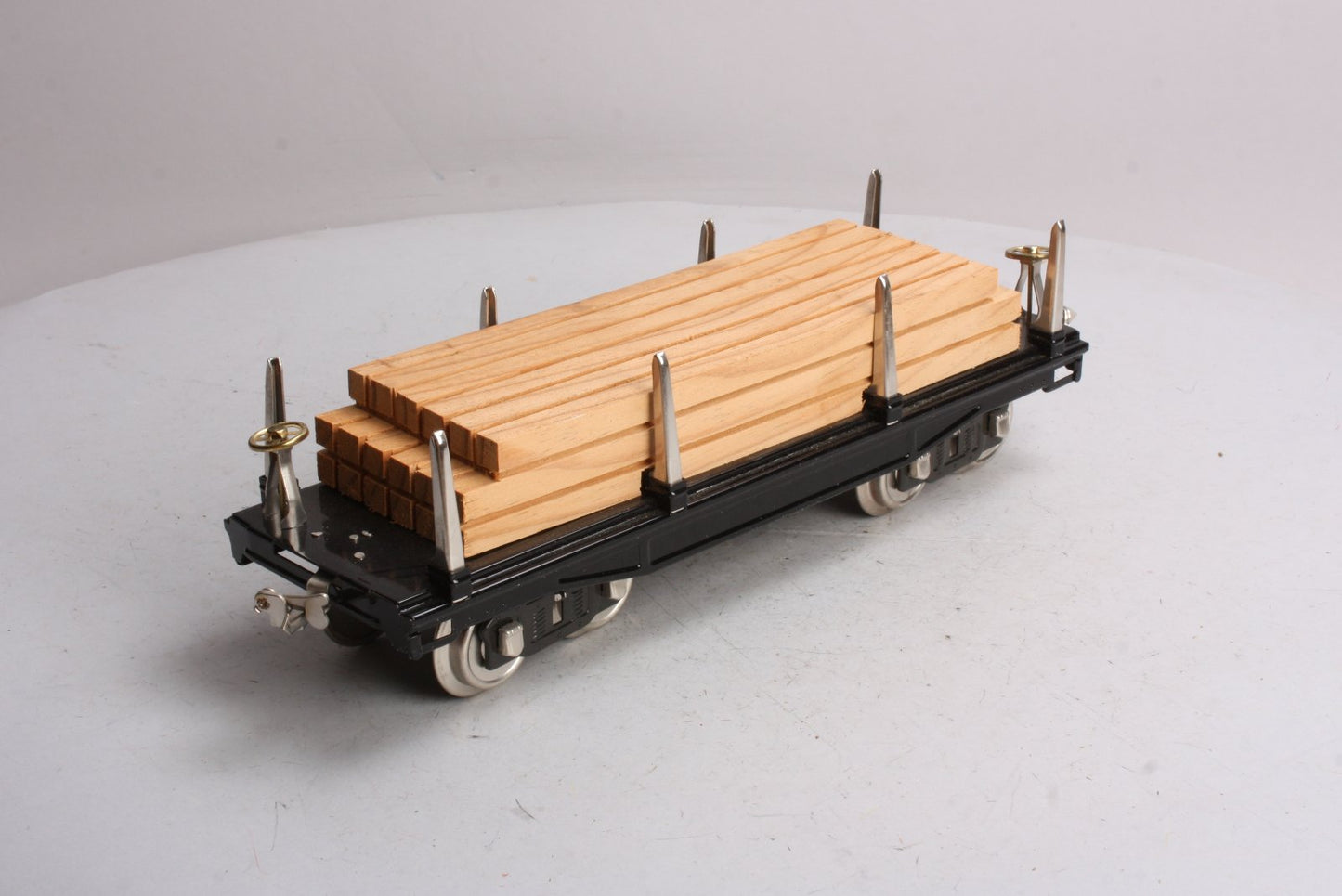 MTH 511 Standard Gauge Flatcar w/Wood Load