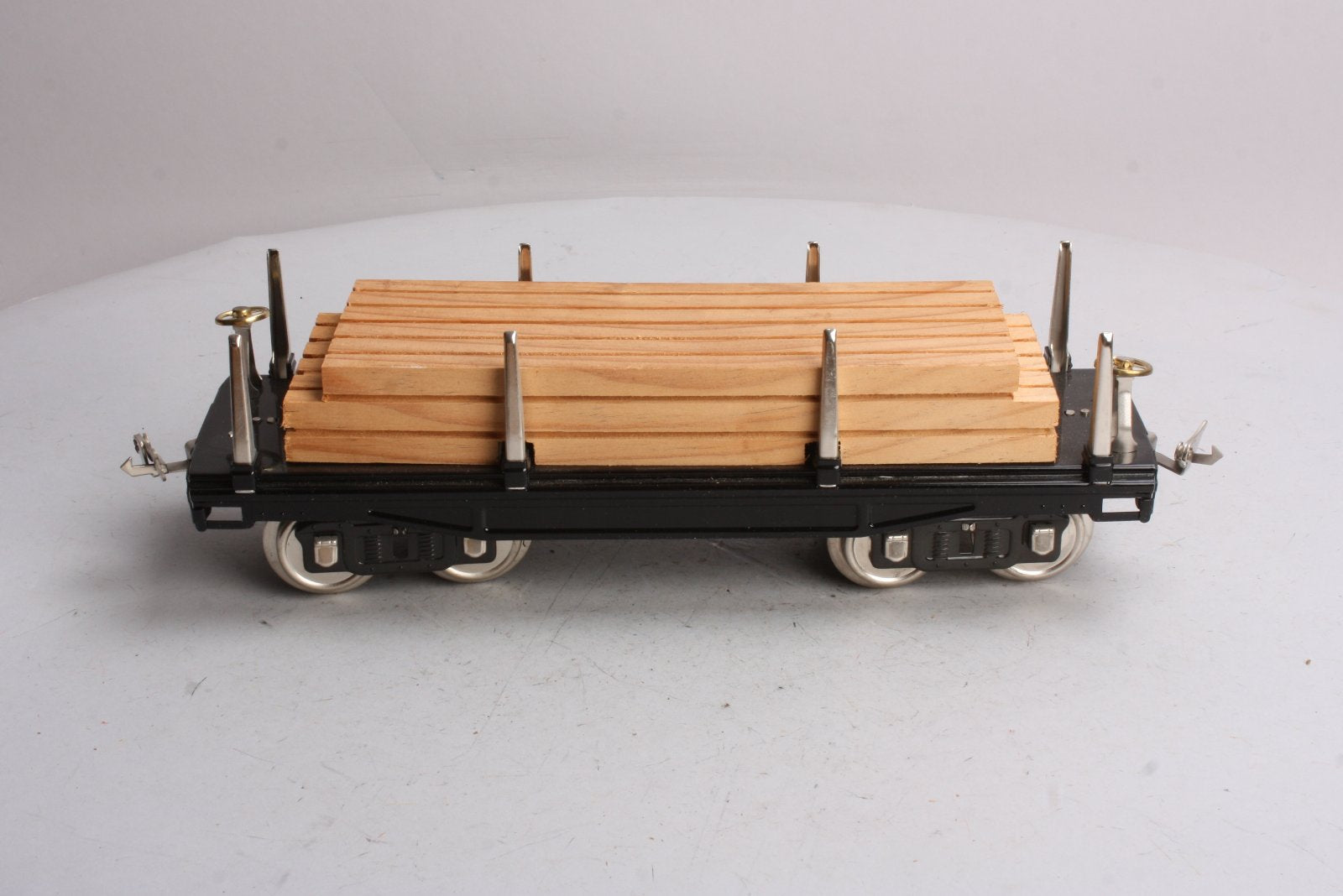 MTH 511 Standard Gauge Flatcar w/Wood Load