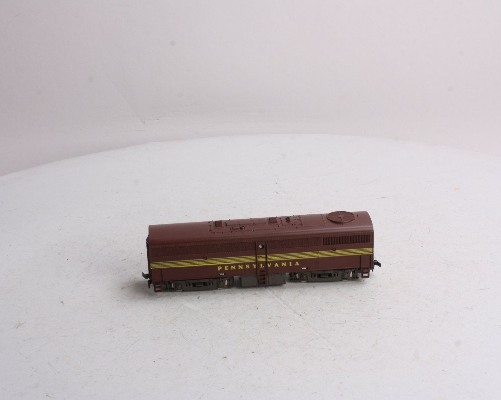 Model Power 842 HO Scale Pennsylvania Powered FB2 B Unit