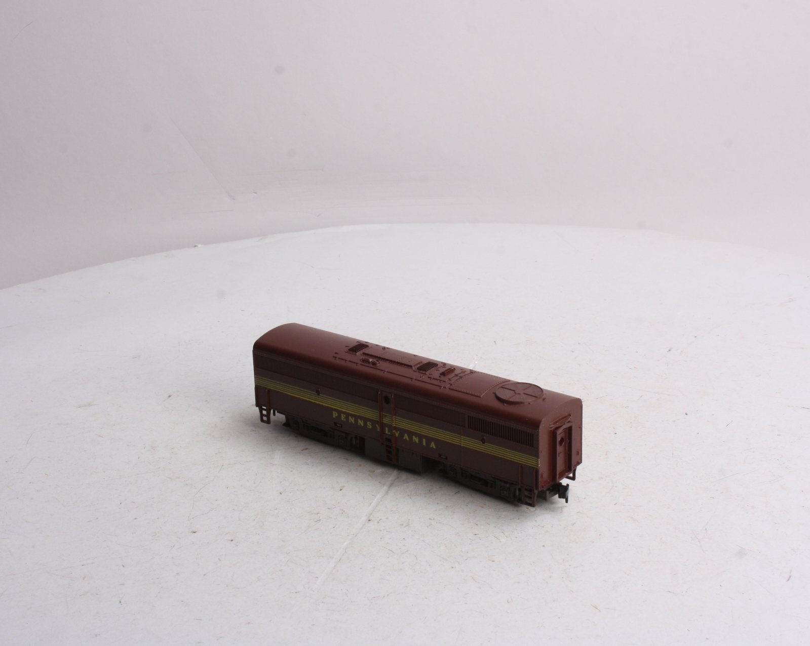 Model Power 842 HO Scale Pennsylvania Powered FB2 B Unit