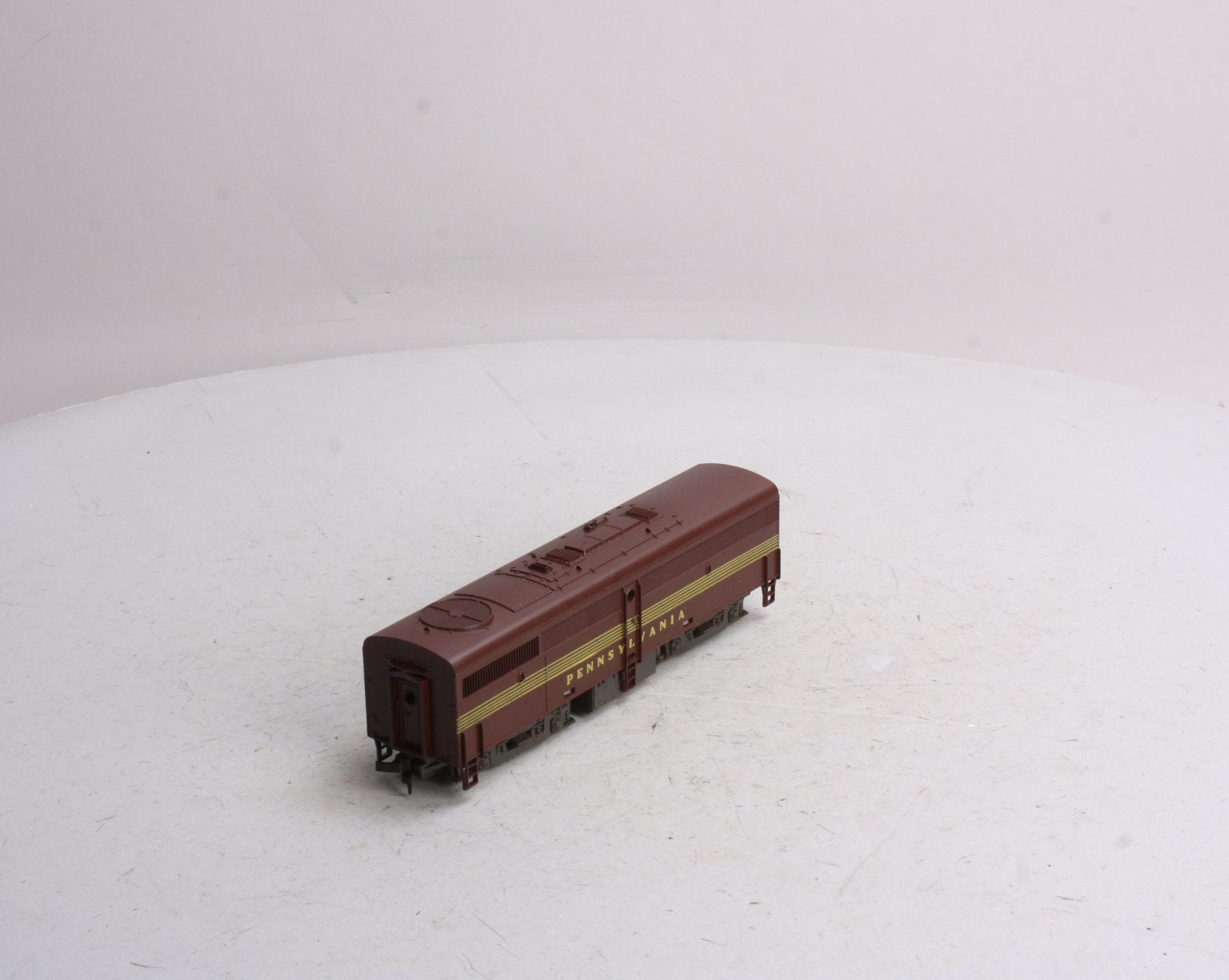 Model Power 842 HO Scale Pennsylvania Powered FB2 B Unit