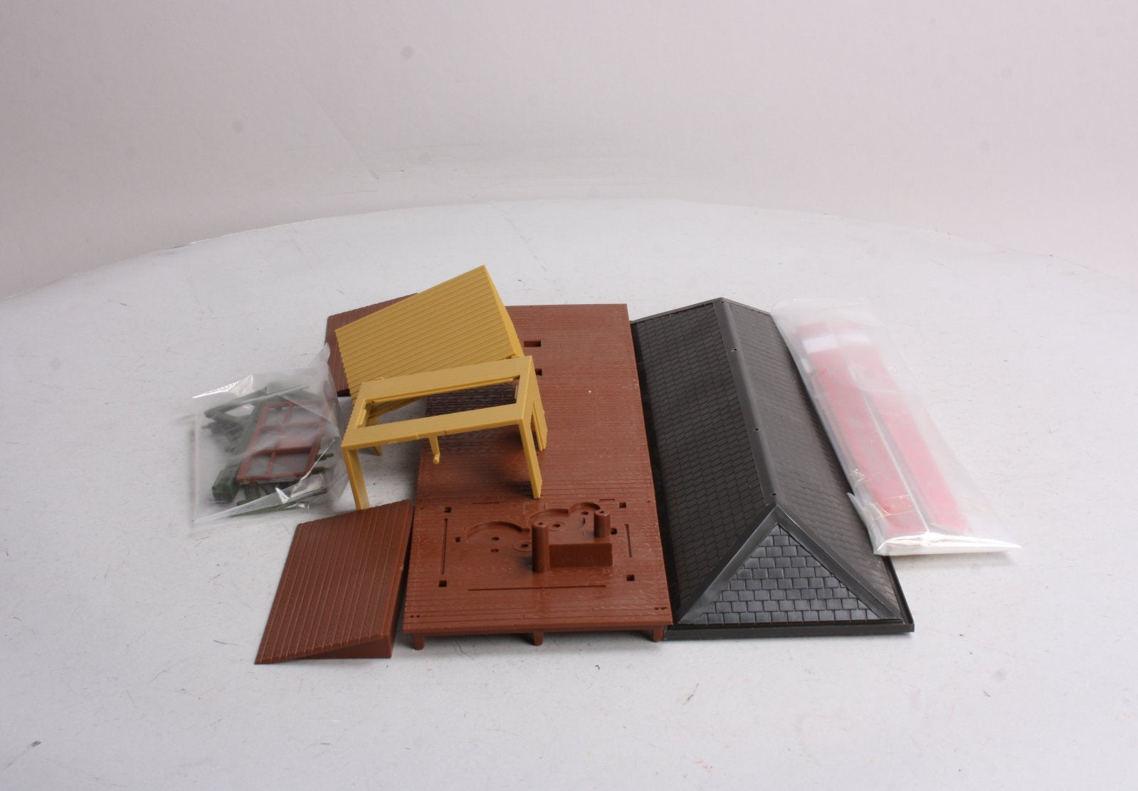 Lionel 6-22623 O Pennsylvania Commuter Train Station W/Station Stickers