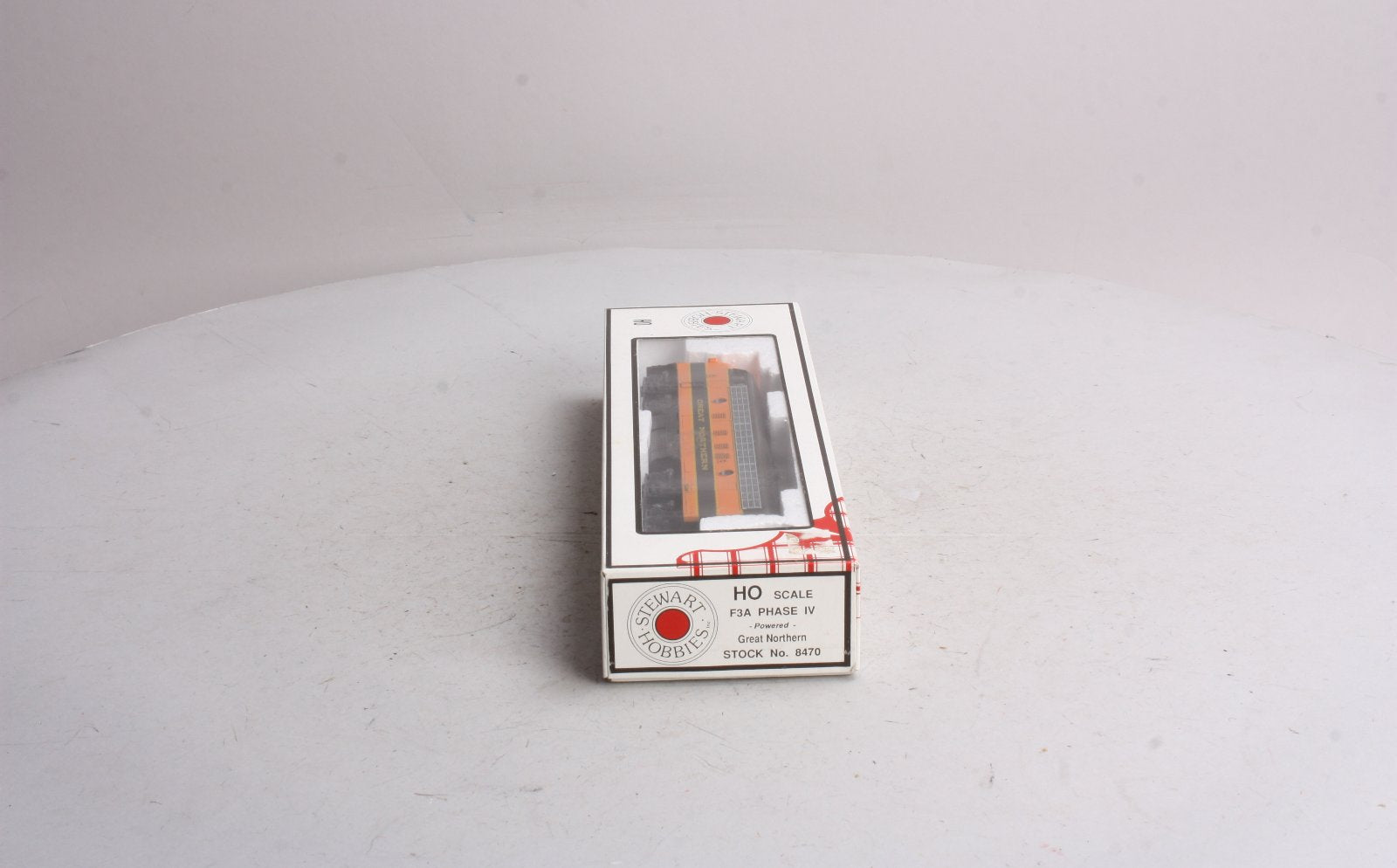 Stewart 8470 HO Scale Great Northern F3A Phase IV Powered Diesel Locomotive