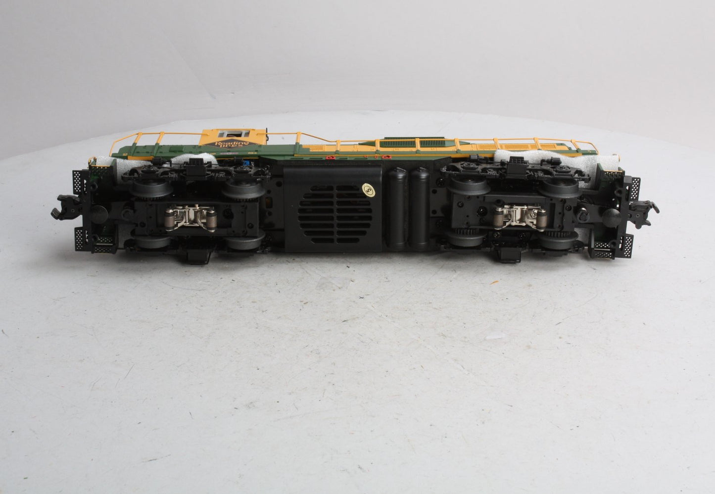 MTH 20-20202-3 Reading RDG GP-9 Non-Powered Diesel Engine #636