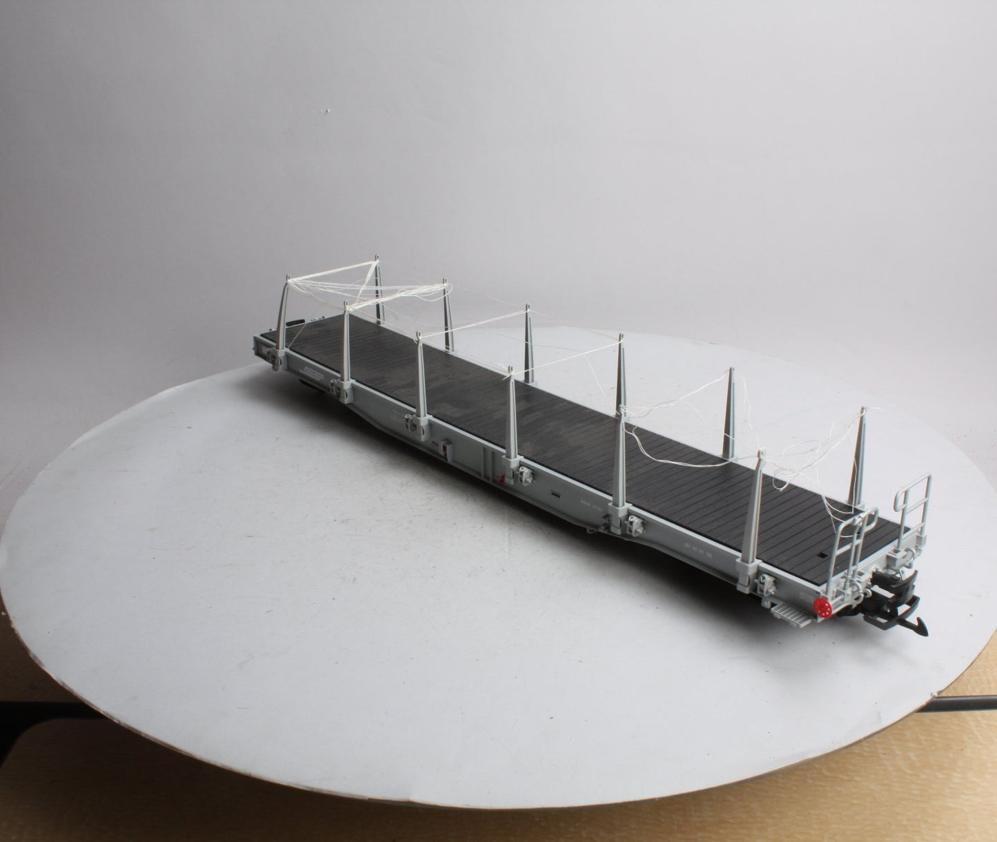 LGB 40920 Rhb Flatcar with Stakes