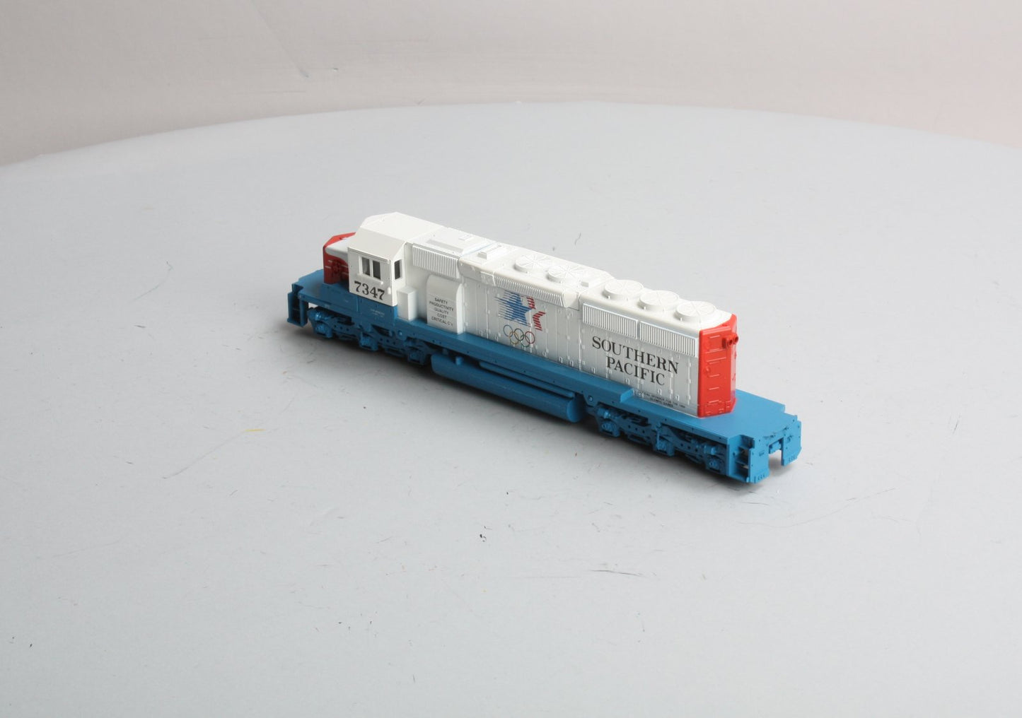 Athearn 4470 HO Southern Pacific Olympic SD40-2 Dummy Diesel Locomotive #7347