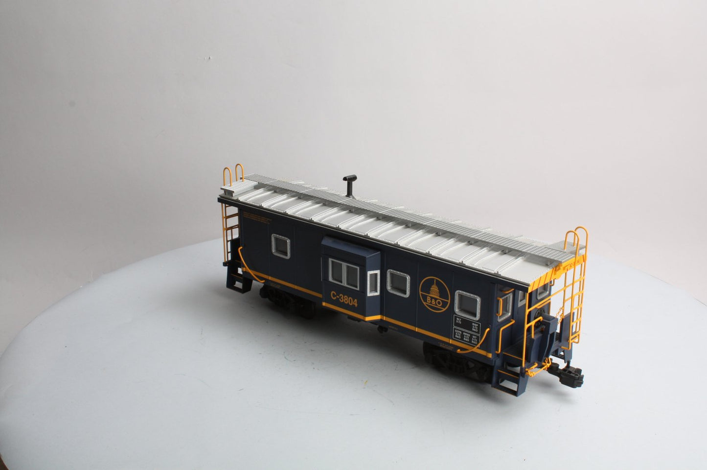 USA Trains 12066 G Baltimore & Ohio Bay Window Caboose #C3804