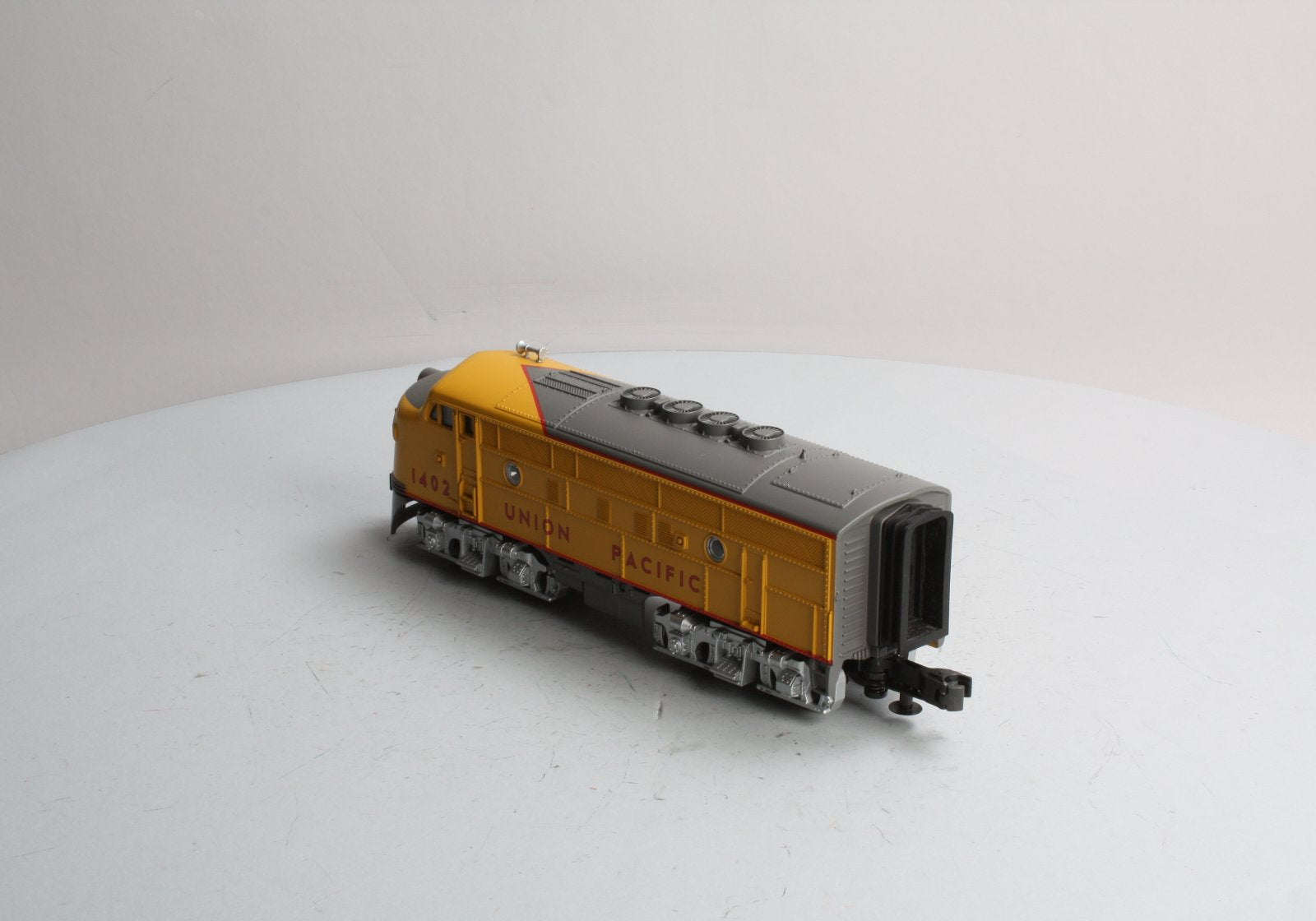 MTH 33-2010-3 Union Pacific F-3 A  Non-Powered Diesel Engine #1402