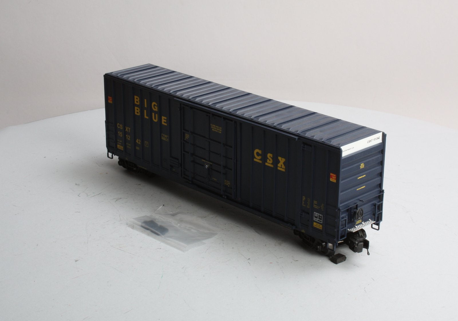 MTH 20-93415 O CSX 50’ High Cube Box Car #151242