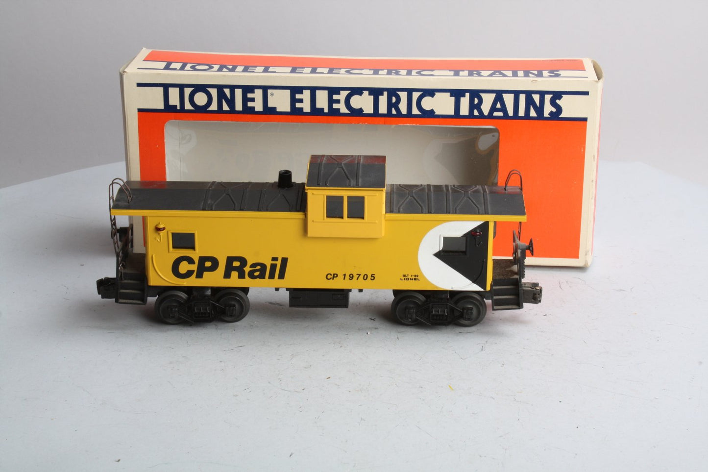 Lionel 6-19705 O Gauge CP Rail Extended Vision Caboose #19705