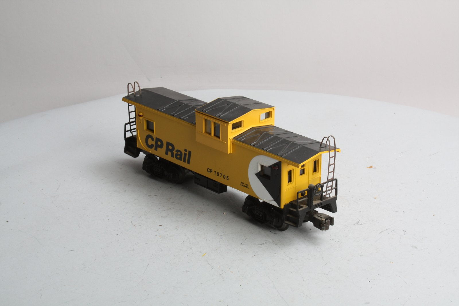 Lionel 6-19705 O Gauge CP Rail Extended Vision Caboose #19705