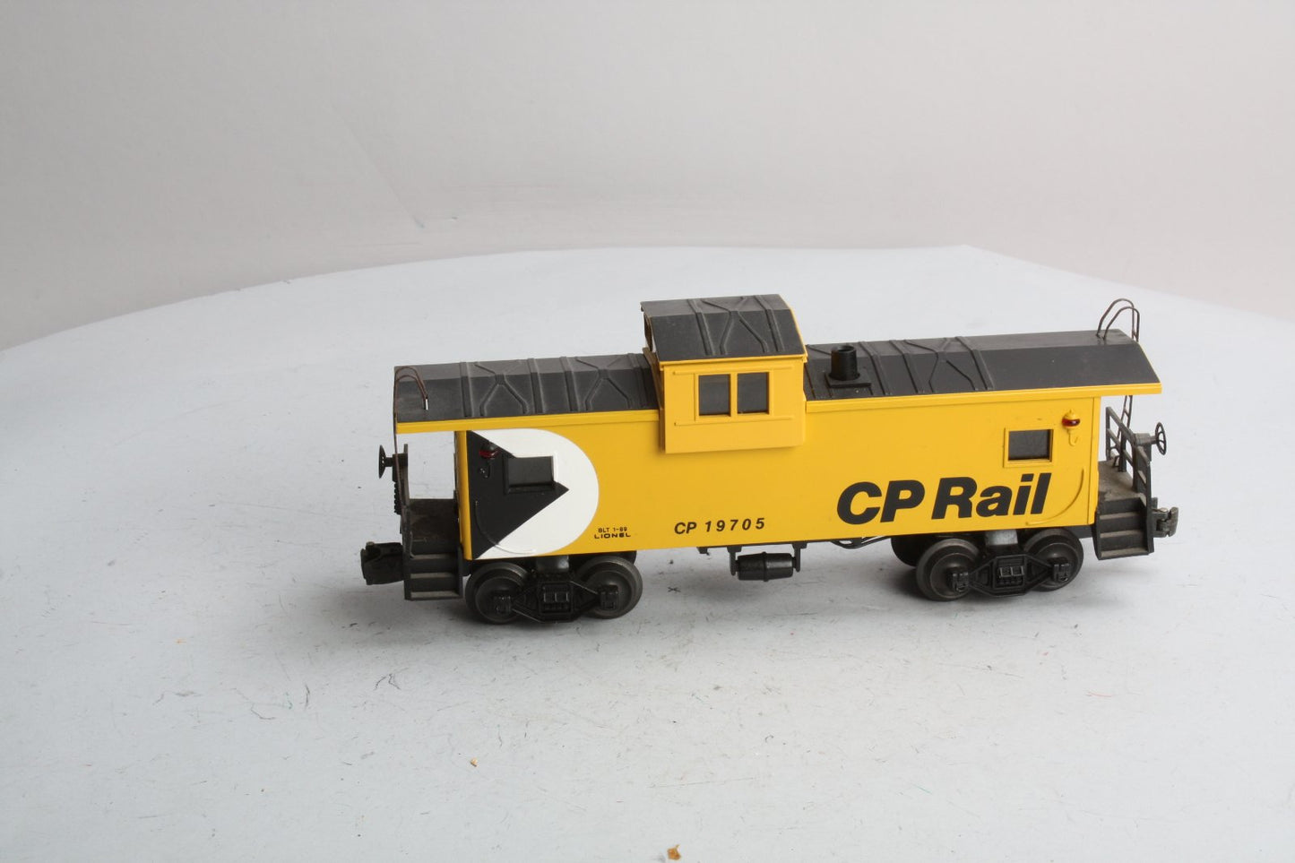 Lionel 6-19705 O Gauge CP Rail Extended Vision Caboose #19705