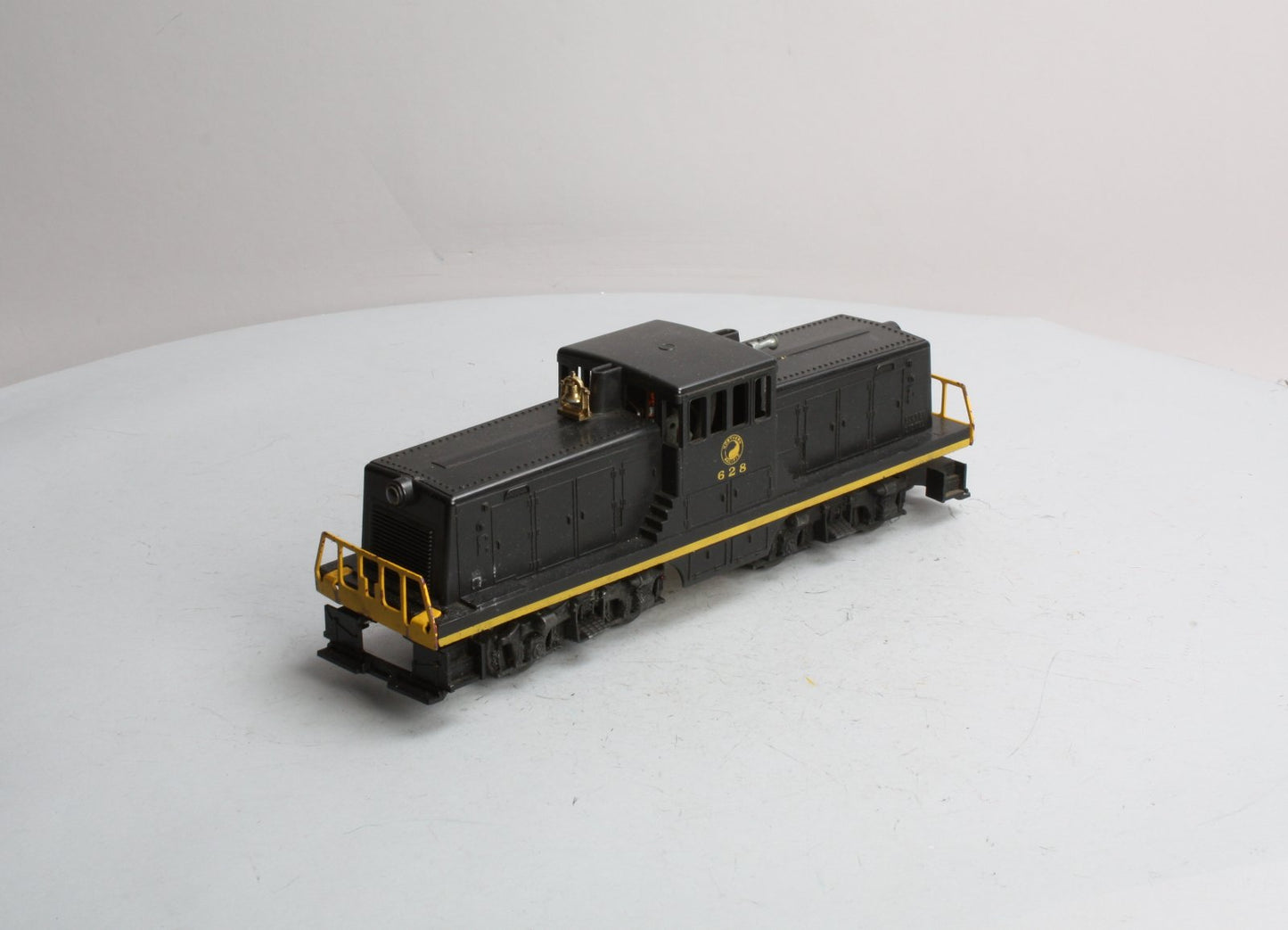 Lionel 628 Vintage O Northern Pacific 44 Ton Diesel Locomotive