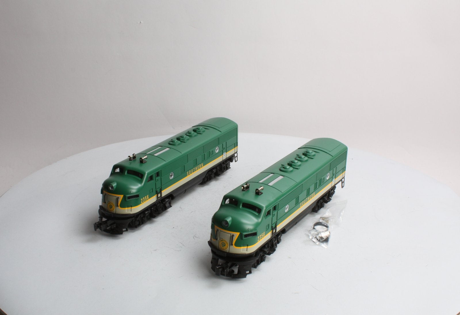Williams 20192 F-3 AA Southern Powered and Dummy Locomotive Set