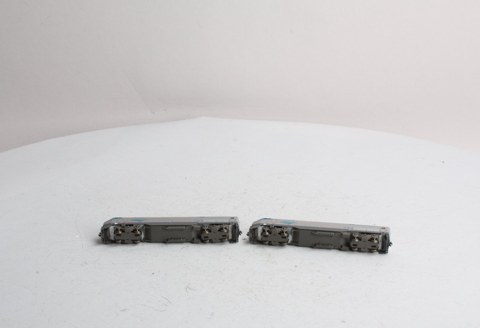 Kato 106-6103 N Amtrak Phase V Set #123 & #134