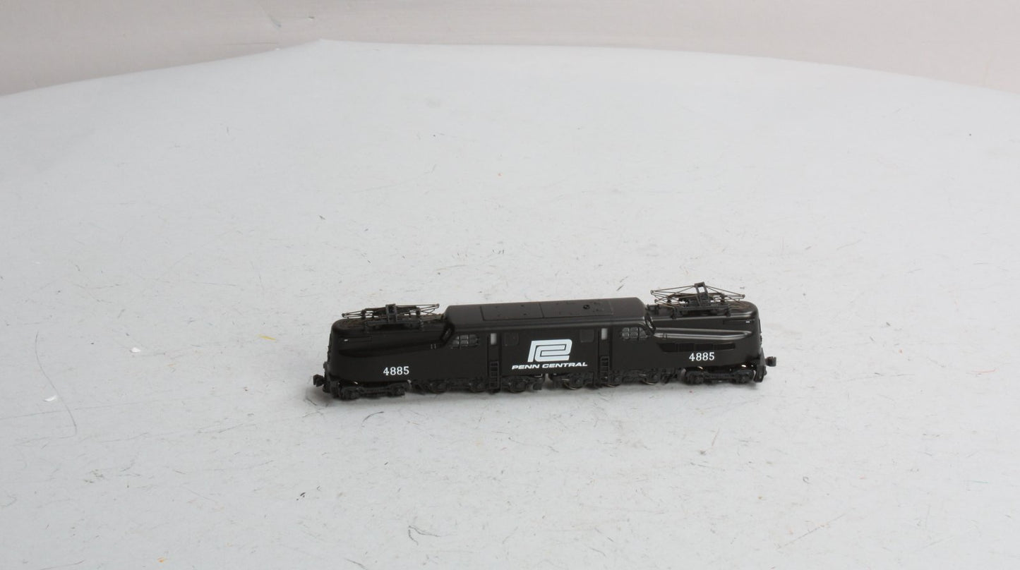 Kato 137-2023 N Scale Penn Central GG-1 Electric Locomotive #4885