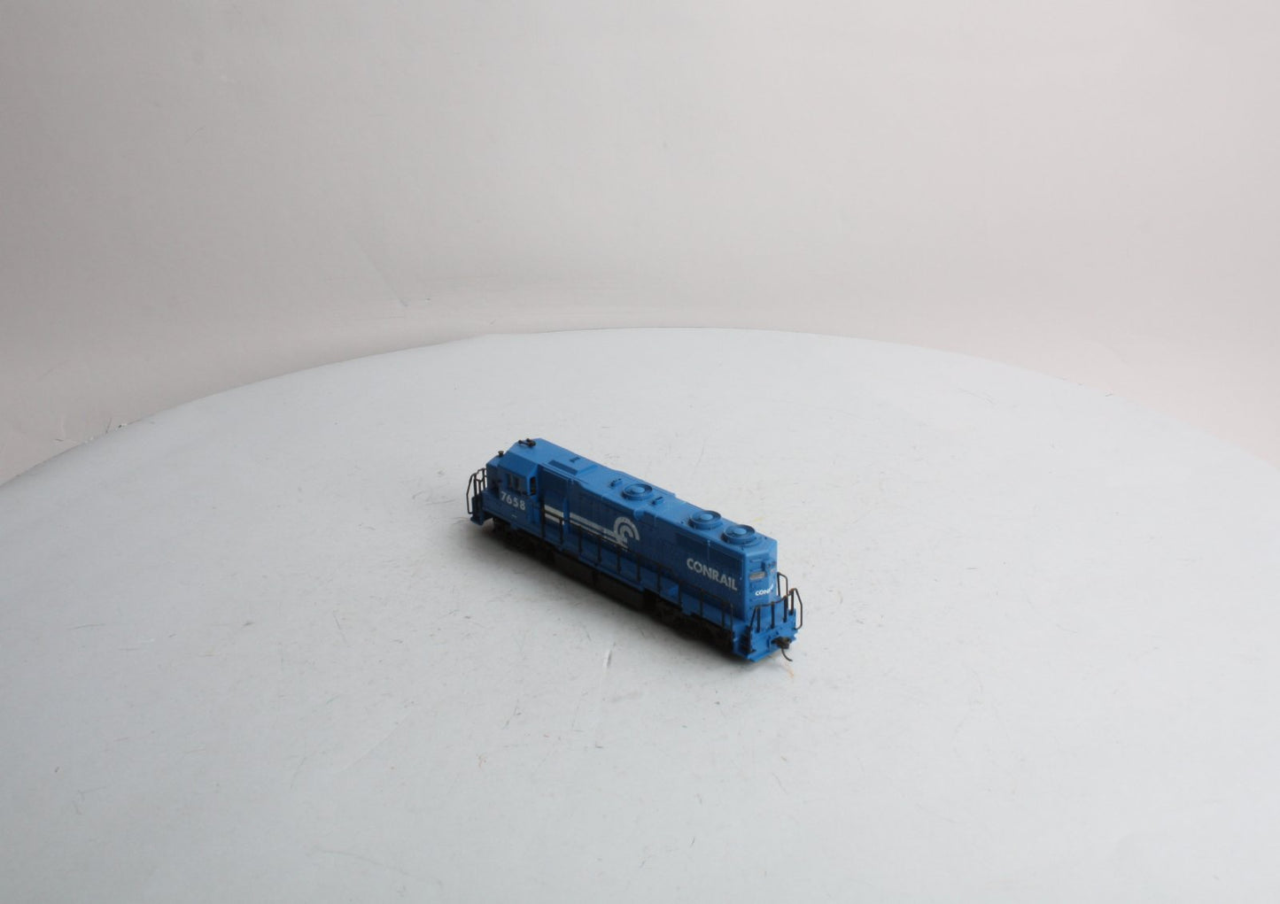 Atlas 7067 HO Scale Conrail GP 38 Diesel Locomotive #7658