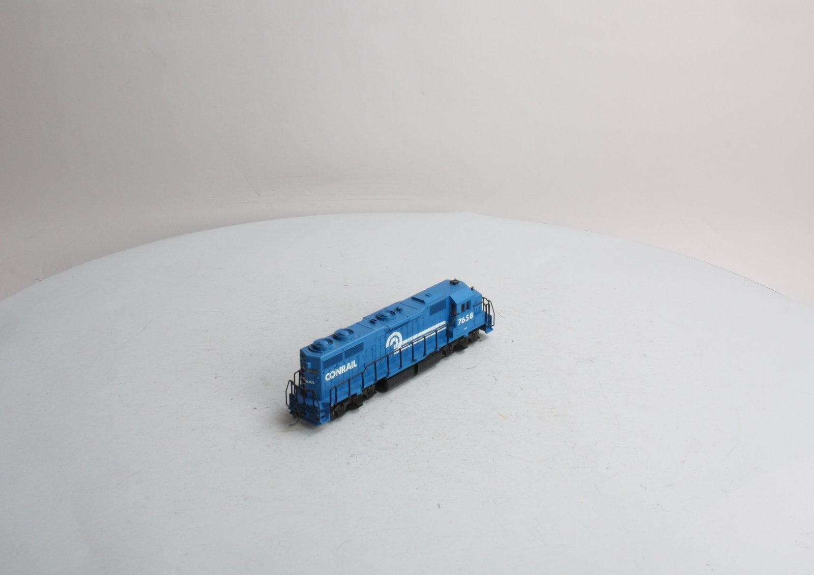 Atlas 7067 HO Scale Conrail GP 38 Diesel Locomotive #7658
