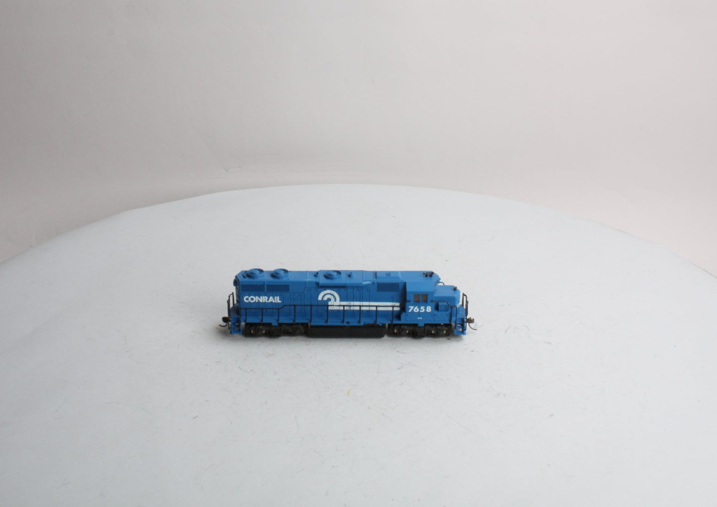 Atlas 7067 HO Scale Conrail GP 38 Diesel Locomotive #7658