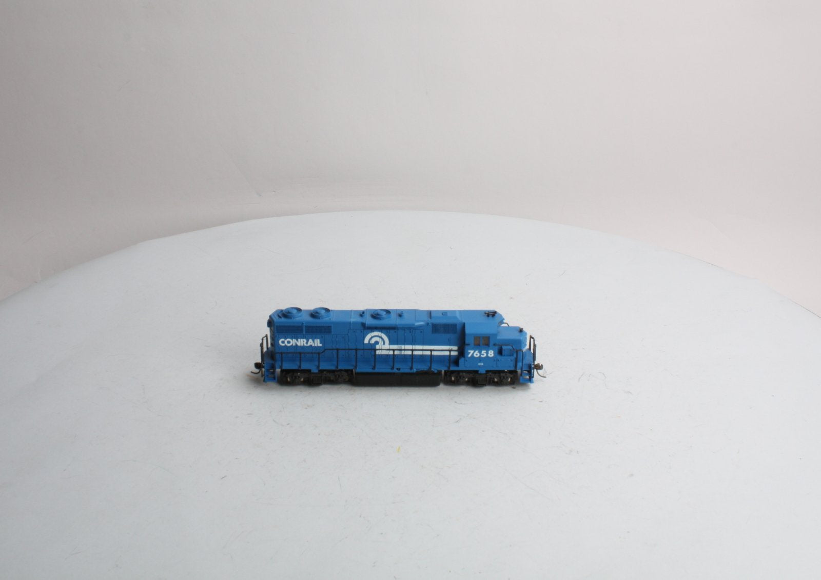 Atlas 7067 HO Scale Conrail GP 38 Diesel Locomotive #7658