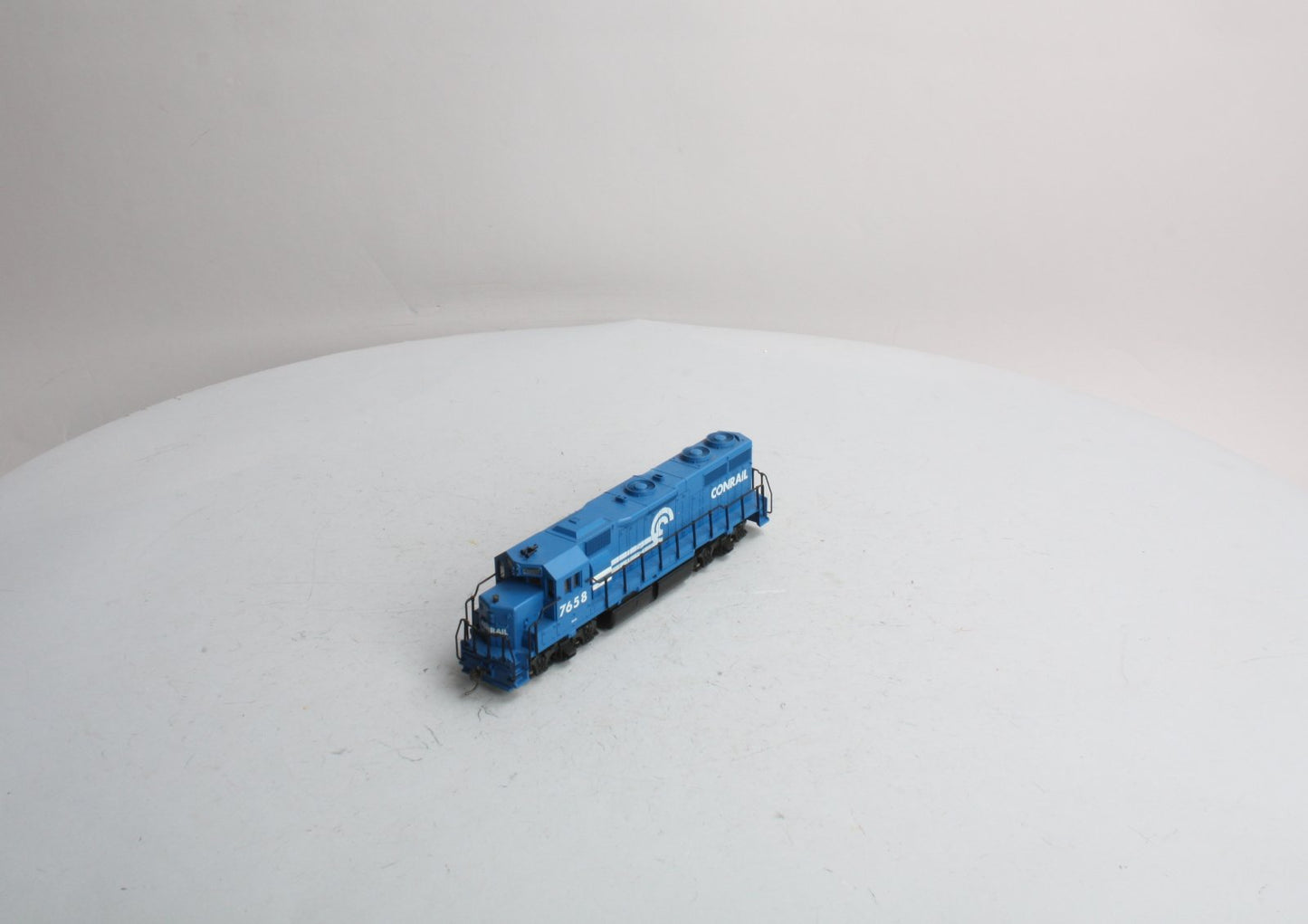 Atlas 7067 HO Scale Conrail GP 38 Diesel Locomotive #7658