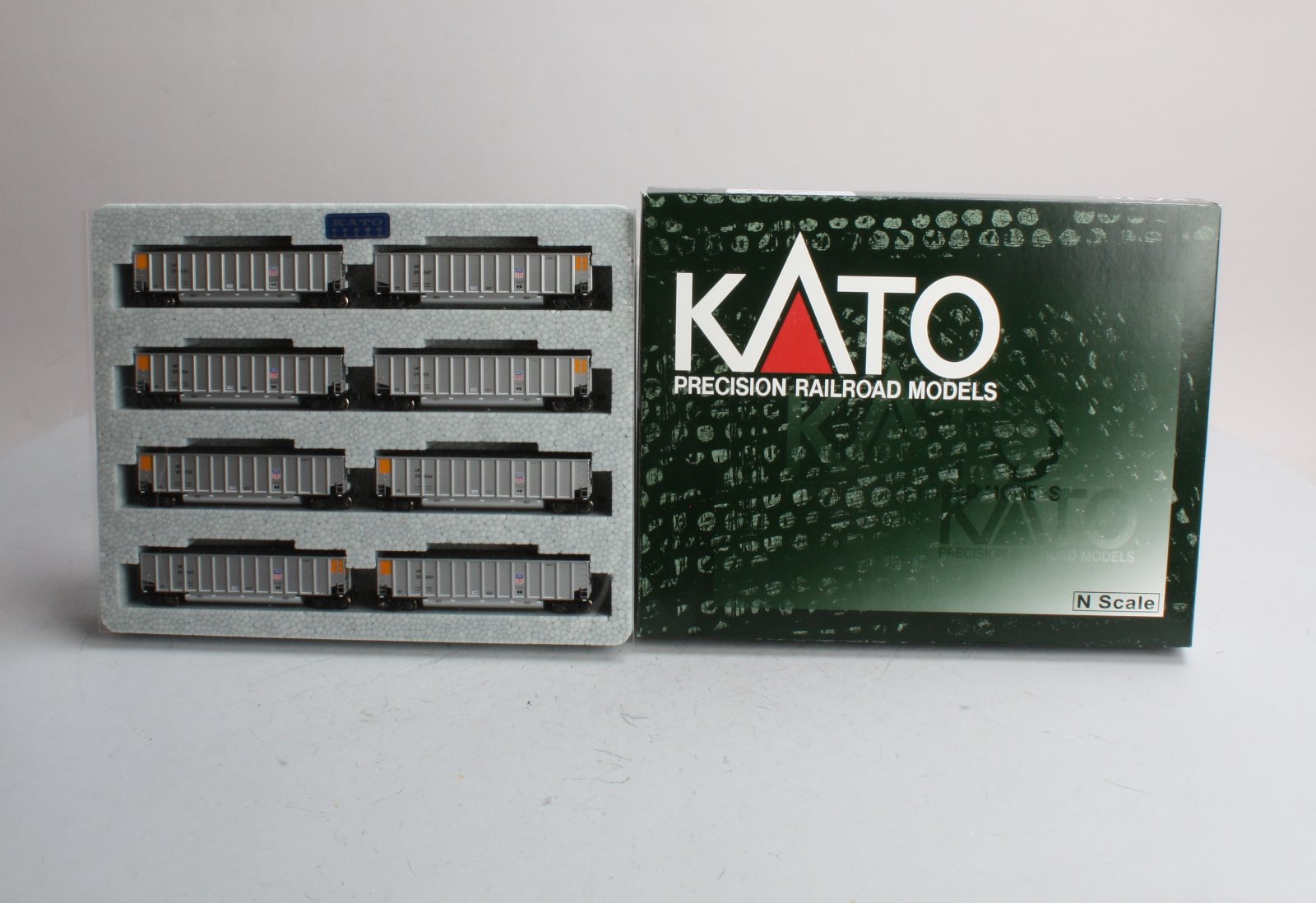 Kato 106-4617 N Scale Union Pacific Coalporter Set (8)