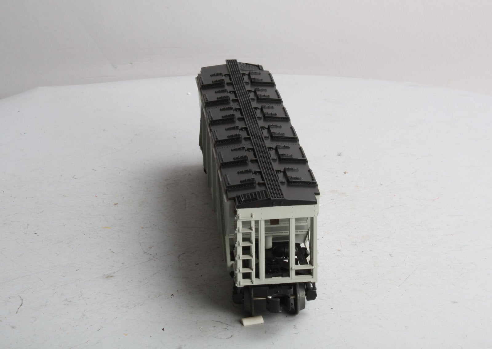 Lionel 6-6106 Norfolk & Western Covered Hopper