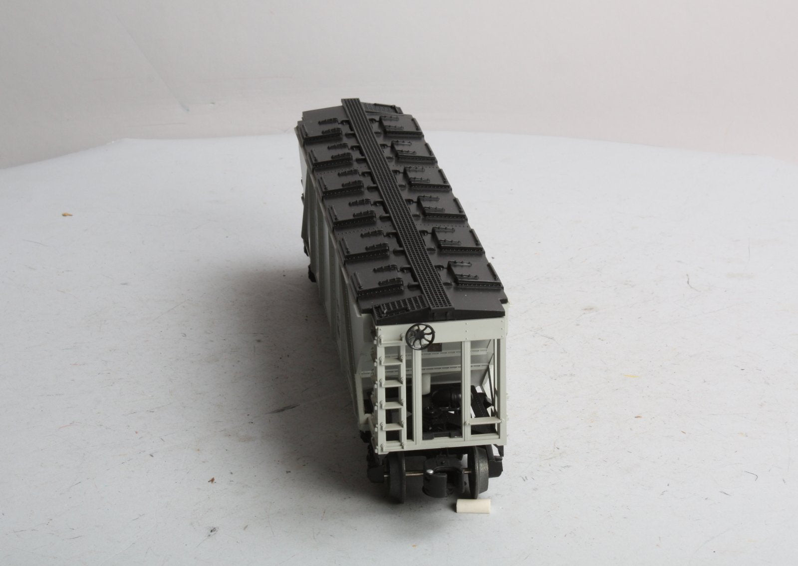 Lionel 6-6106 Norfolk & Western Covered Hopper