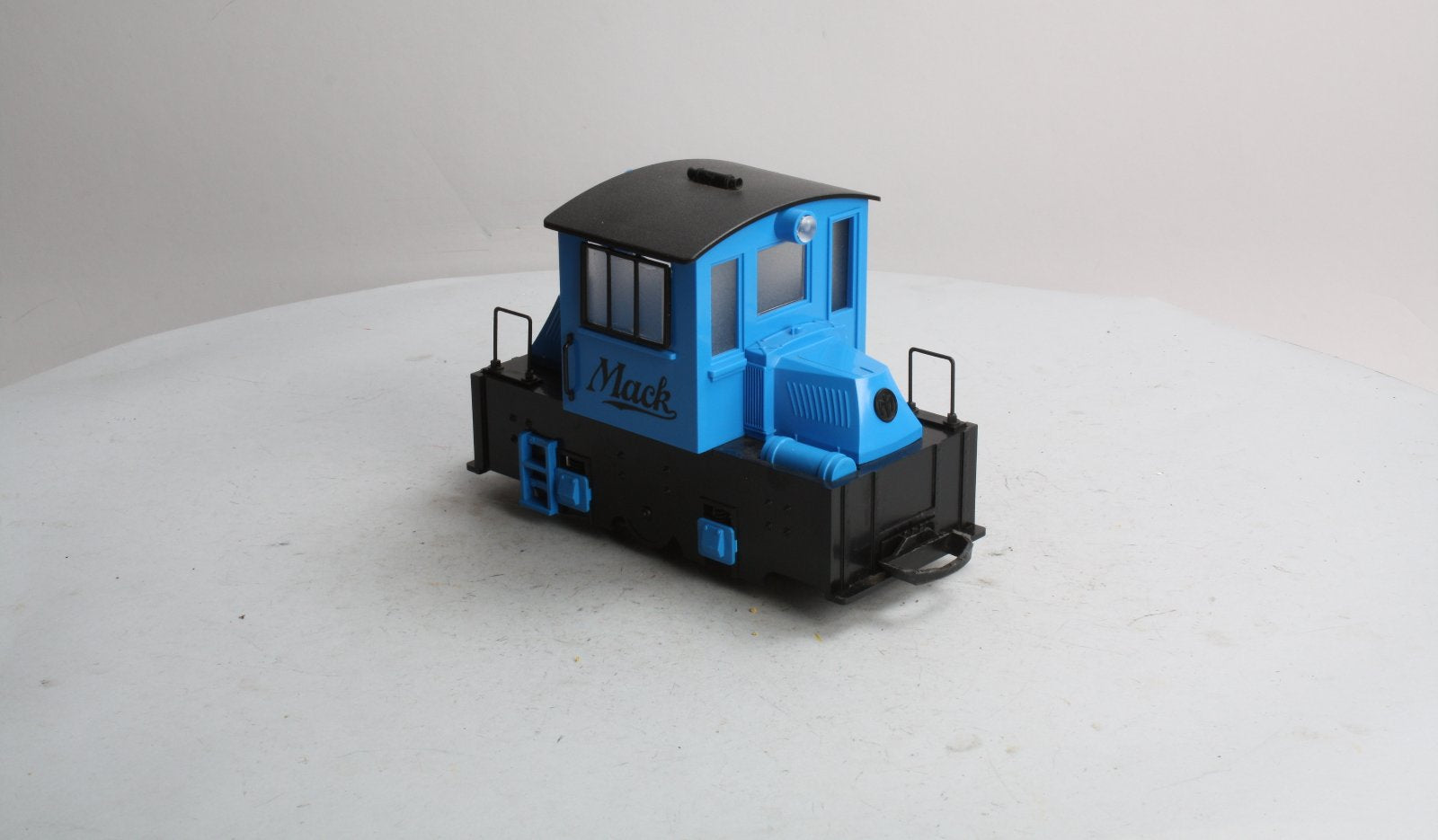 Hartland 09704 G Scale Blue Mack Diesel Switcher