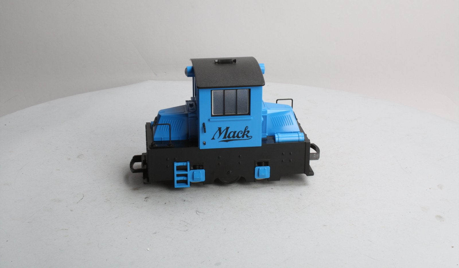 Hartland 09704 G Scale Blue Mack Diesel Switcher