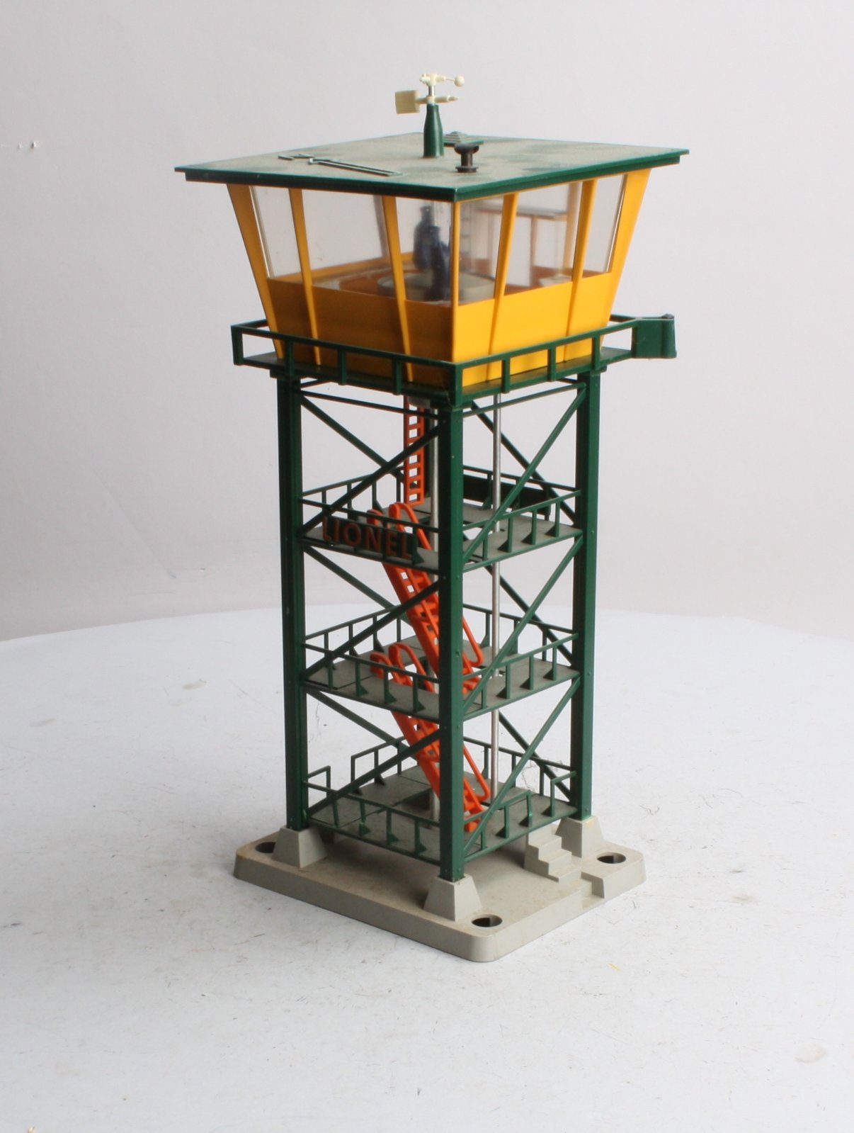 Lionel 192 Vintage O Operating Control Tower