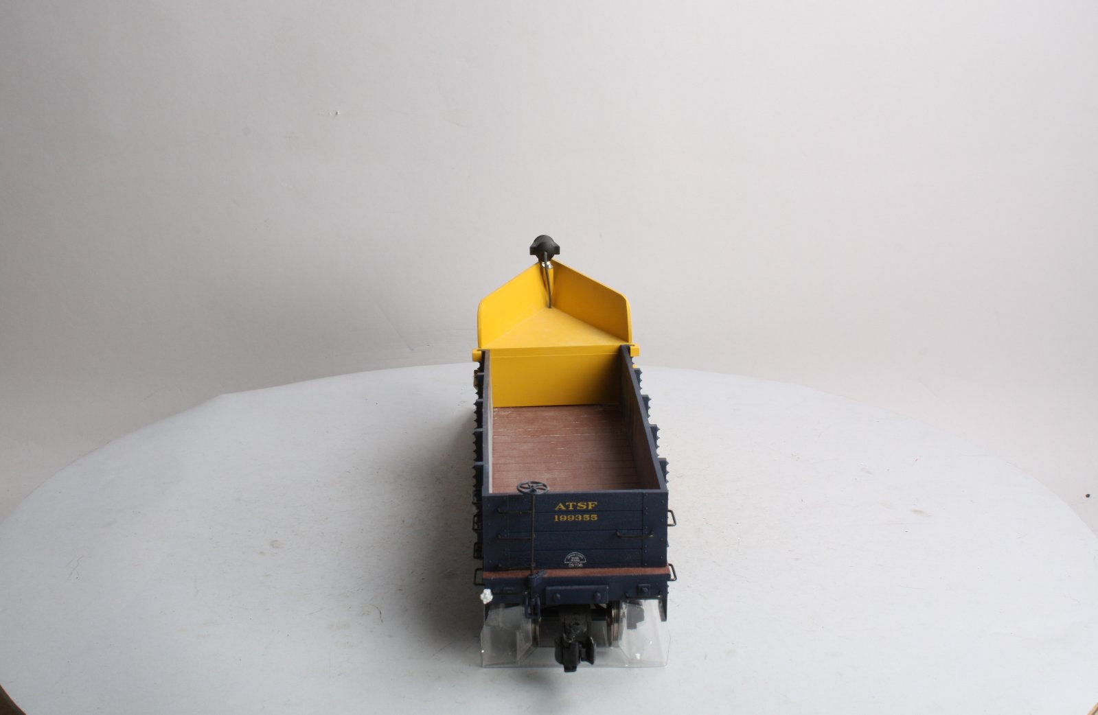 Aristo-Craft 46708 G Santa Fe Wedge Snow Plow