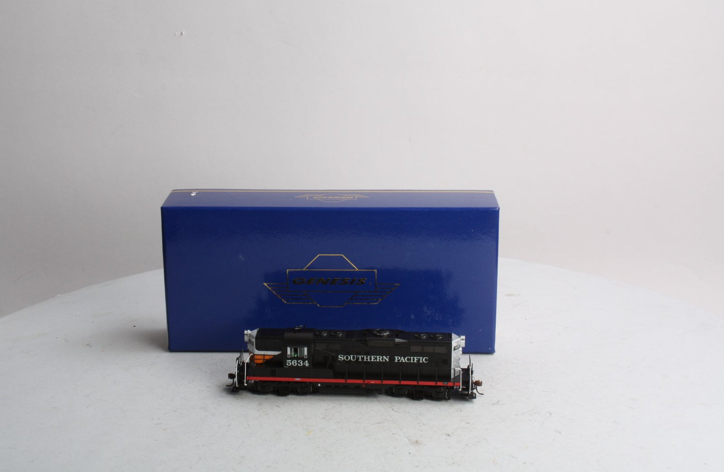 Athearn G62616 HO Scale Southern Pacific/Widow GP9 Diesel w/DCC & Sound #5634
