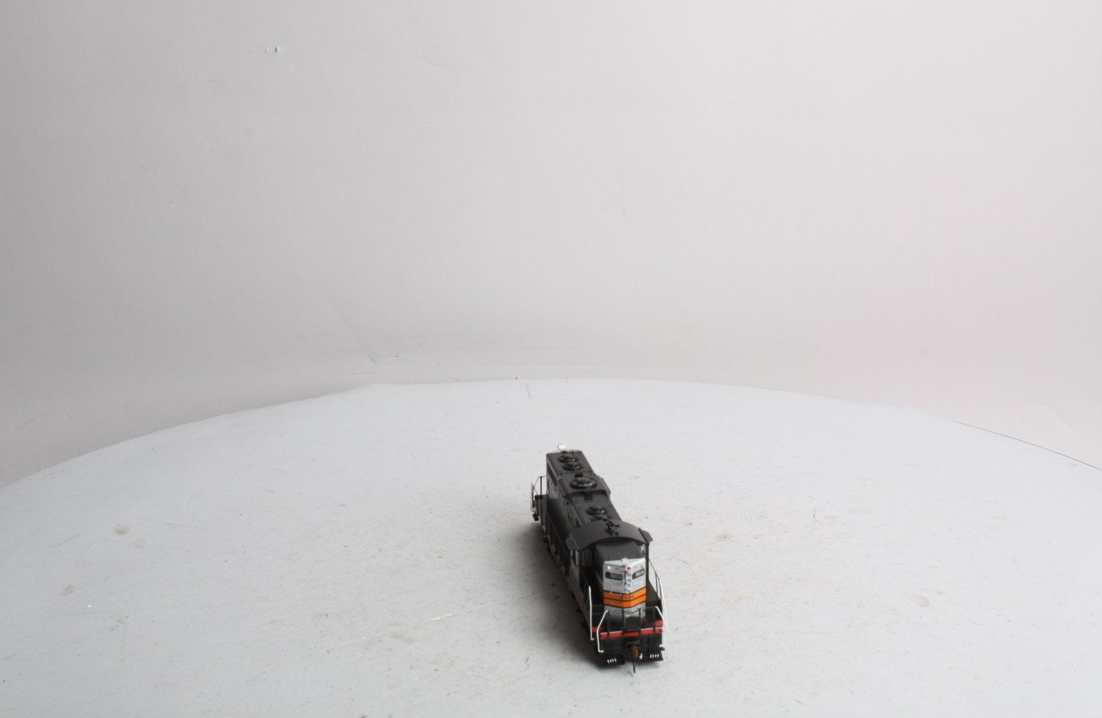 Athearn G62616 HO Scale Southern Pacific/Widow GP9 Diesel w/DCC & Sound #5634