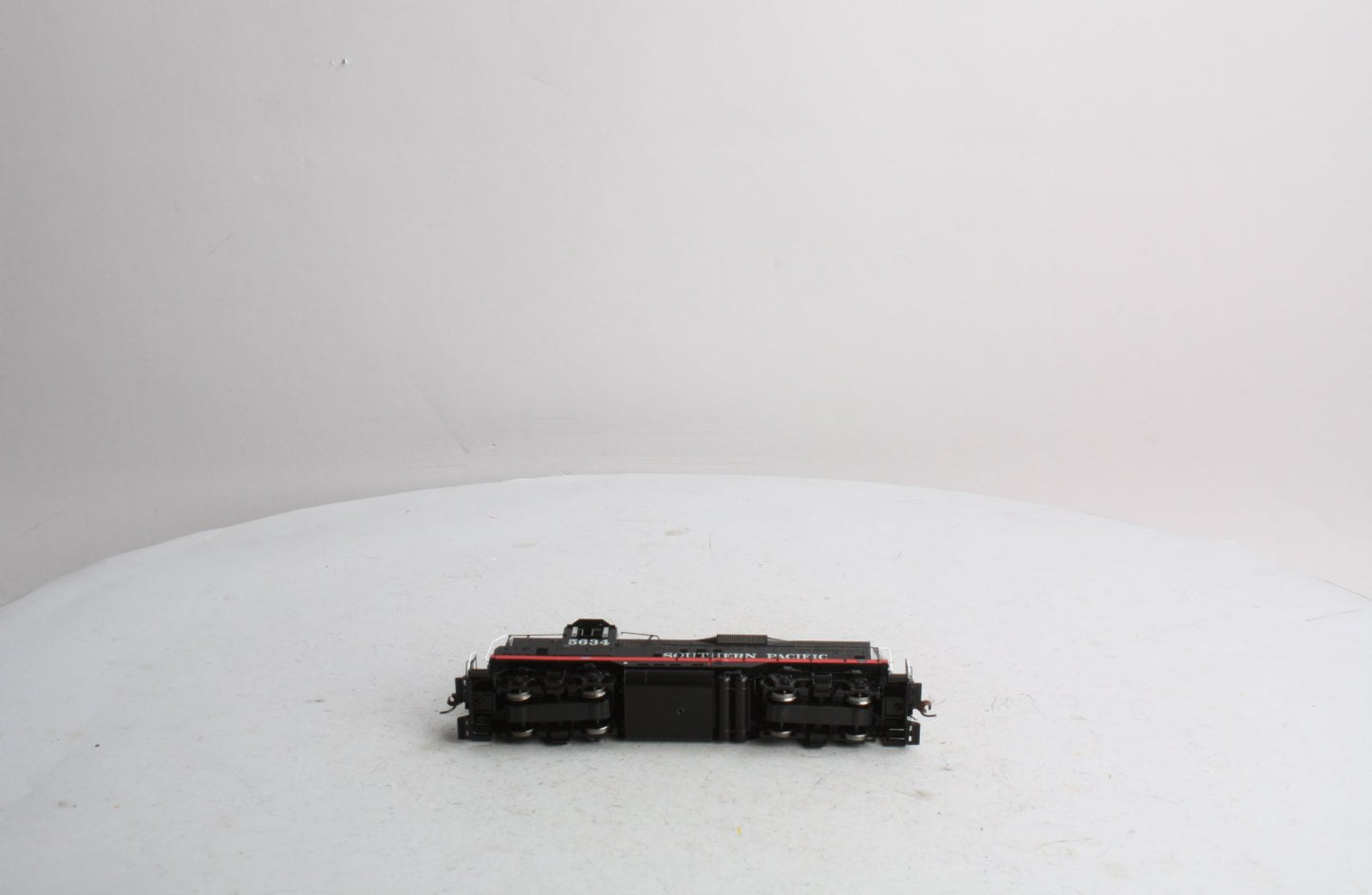 Athearn G62616 HO Scale Southern Pacific/Widow GP9 Diesel w/DCC & Sound #5634